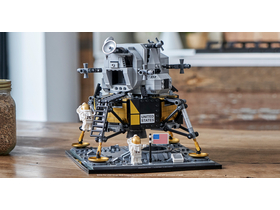 LEGO® Creator Expert 10266 NASA Apollo 11 Lunar Lander