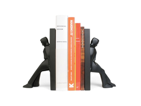 Kikkerland držiak na knihy vo forme opierajúcich sa mužov o stenu